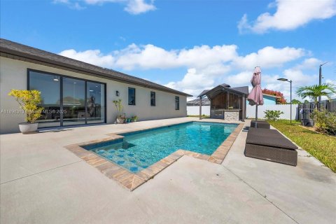 Casa en venta en Lehigh Acres, Florida, 4 dormitorios, 194.63 m2 № 1949324 - foto 20