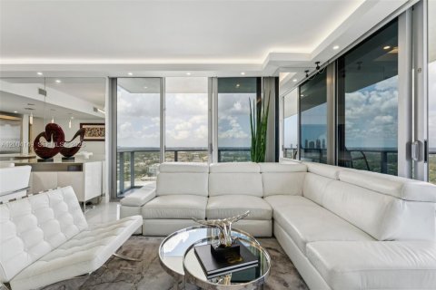 Condo in North Miami Beach, Florida, 3 bedrooms  № 2090297 - photo 30