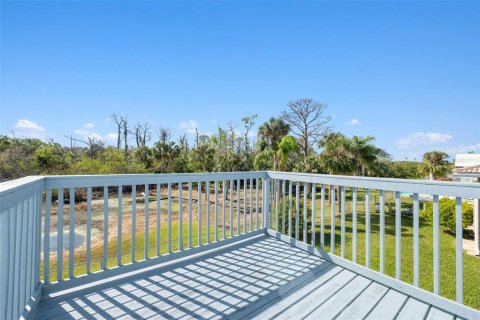 Villa ou maison à vendre à New Port Richey, Floride: 3 chambres, 158.77 m2 № 1721017 - photo 15
