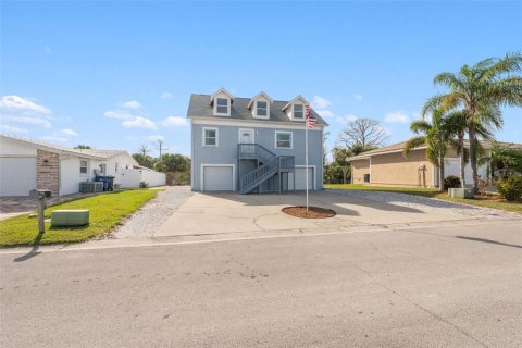 Villa ou maison à vendre à New Port Richey, Floride: 3 chambres, 158.77 m2 № 1721017 - photo 5