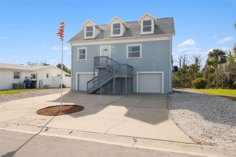 Villa ou maison à vendre à New Port Richey, Floride: 3 chambres, 158.77 m2 № 1721017 - photo 2