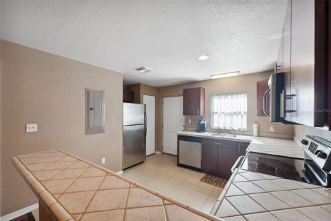 Villa ou maison à vendre à New Port Richey, Floride: 3 chambres, 158.77 m2 № 1721017 - photo 12