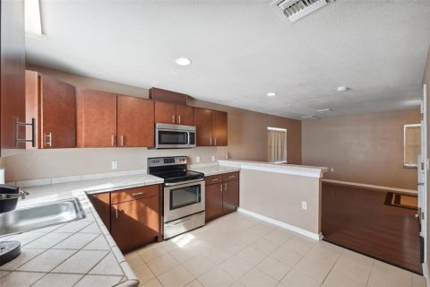 Villa ou maison à vendre à New Port Richey, Floride: 3 chambres, 158.77 m2 № 1721017 - photo 14
