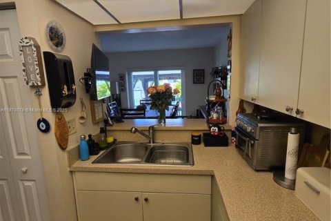 Condominio en venta en Miami, Florida, 2 dormitorios, 121.52 m2 № 1896227 - foto 16