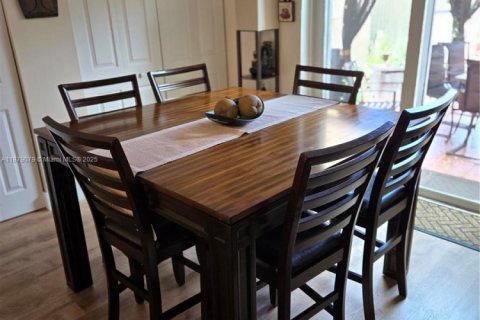 Condominio en venta en Miami, Florida, 2 dormitorios, 121.52 m2 № 1896227 - foto 19