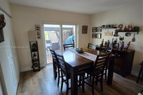 Condominio en venta en Miami, Florida, 2 dormitorios, 121.52 m2 № 1896227 - foto 18