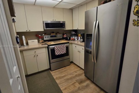 Condominio en venta en Miami, Florida, 2 dormitorios, 121.52 m2 № 1896227 - foto 15