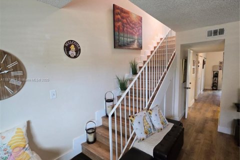 Condominio en venta en Miami, Florida, 2 dormitorios, 121.52 m2 № 1896227 - foto 9