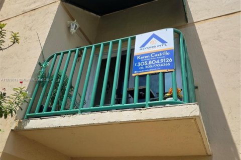 Condominio en venta en Miami, Florida, 2 dormitorios, 121.52 m2 № 1896227 - foto 3