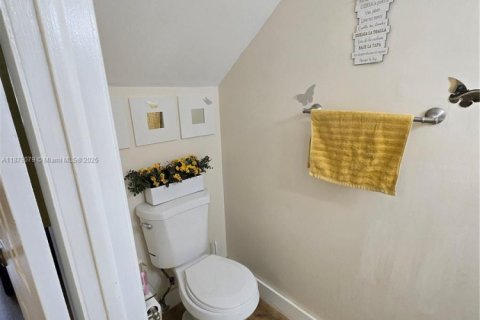 Condominio en venta en Miami, Florida, 2 dormitorios, 121.52 m2 № 1896227 - foto 12