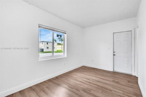 Copropriété à louer à Miami, Floride: 1 chambre, 51.1 m2 № 2152981 - photo 11