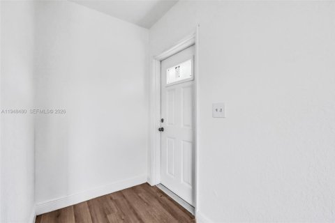 Copropriété à louer à Miami, Floride: 1 chambre, 51.1 m2 № 2152981 - photo 3