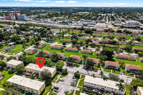 Copropriété à louer à Miami, Floride: 1 chambre, 51.1 m2 № 2152981 - photo 19