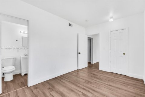 Copropriété à louer à Miami, Floride: 1 chambre, 51.1 m2 № 2152981 - photo 12