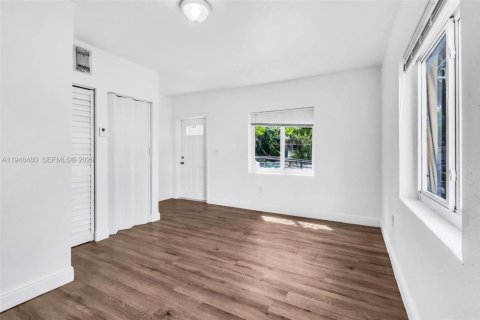 Copropriété à louer à Miami, Floride: 1 chambre, 51.1 m2 № 2152981 - photo 6