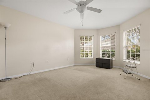 Villa ou maison à vendre à Davenport, Floride: 4 chambres, 165.18 m2 № 2403237 - photo 11