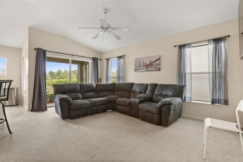 Villa ou maison à vendre à Davenport, Floride: 4 chambres, 165.18 m2 № 2403237 - photo 2