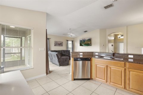 Villa ou maison à vendre à Davenport, Floride: 4 chambres, 165.18 m2 № 2403237 - photo 17