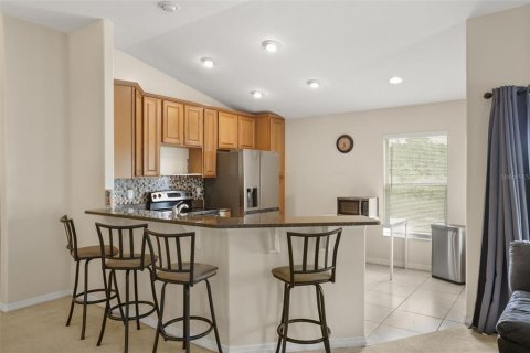 Villa ou maison à vendre à Davenport, Floride: 4 chambres, 165.18 m2 № 2403237 - photo 5