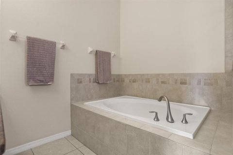 Villa ou maison à vendre à Davenport, Floride: 4 chambres, 165.18 m2 № 2403237 - photo 13