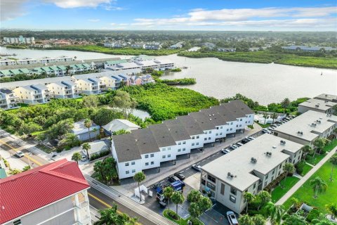 Copropriété à vendre à Indian Rocks Beach, Floride: 2 chambres, 98.01 m2 № 2097154 - photo 28