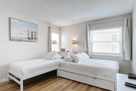 Copropriété à vendre à Indian Rocks Beach, Floride: 2 chambres, 98.01 m2 № 2097154 - photo 12