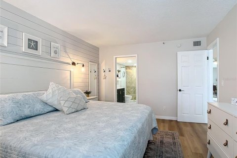 Copropriété à vendre à Indian Rocks Beach, Floride: 2 chambres, 98.01 m2 № 2097154 - photo 16