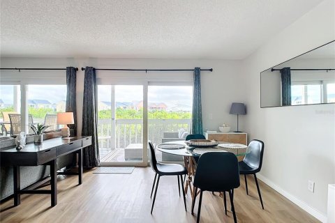 Copropriété à vendre à Indian Rocks Beach, Floride: 2 chambres, 98.01 m2 № 2097154 - photo 10