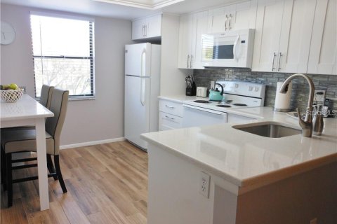 Copropriété à louer à Oldsmar, Floride: 2 chambres, 81.66 m2 № 1769071 - photo 7