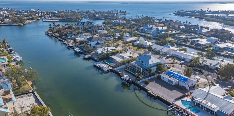 Casa en Holmes Beach, Florida 3 dormitorios, 150.41 m2 № 1521683