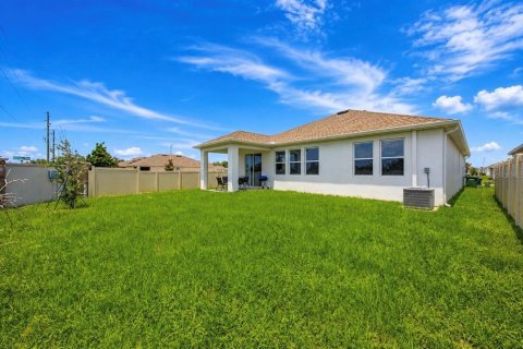 Casa en alquiler en Winter Haven, Florida, 4 dormitorios, 172.15 m2 № 2096043 - foto 26