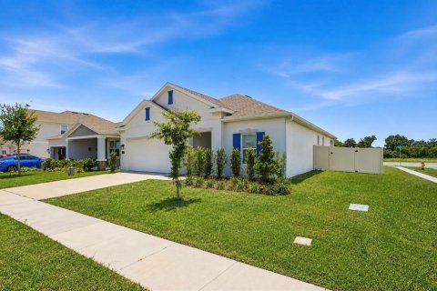 Casa en Winter Haven, Florida 4 dormitorios, 172.15 m2 № 2096043