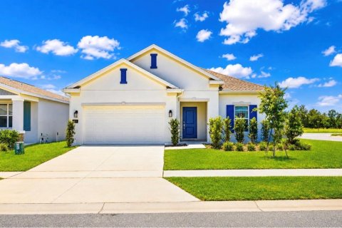 Casa en alquiler en Winter Haven, Florida, 4 dormitorios, 172.15 m2 № 2096043 - foto 2