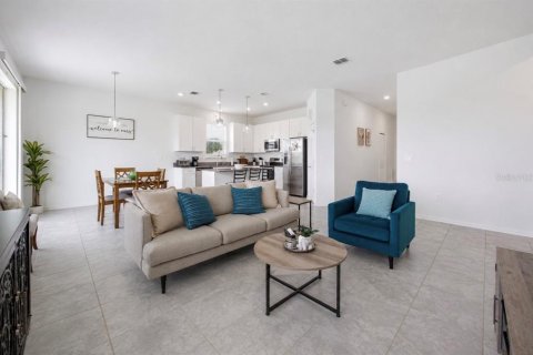 Casa en alquiler en Winter Haven, Florida, 4 dormitorios, 172.15 m2 № 2096043 - foto 7