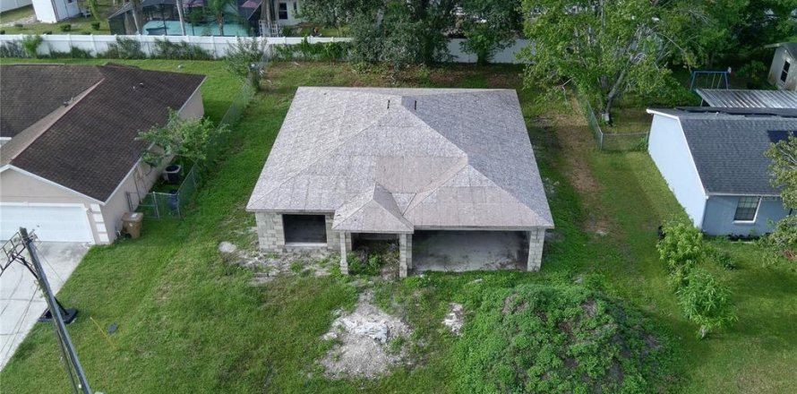 Casa en Kissimmee, Florida 3 dormitorios, 125.23 m2 № 1919730