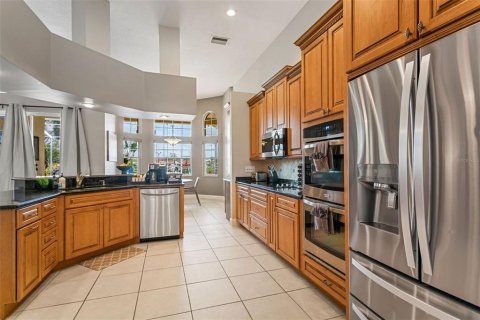 Casa en venta en Tampa, Florida, 5 dormitorios, 402.92 m2 № 2210783 - foto 20