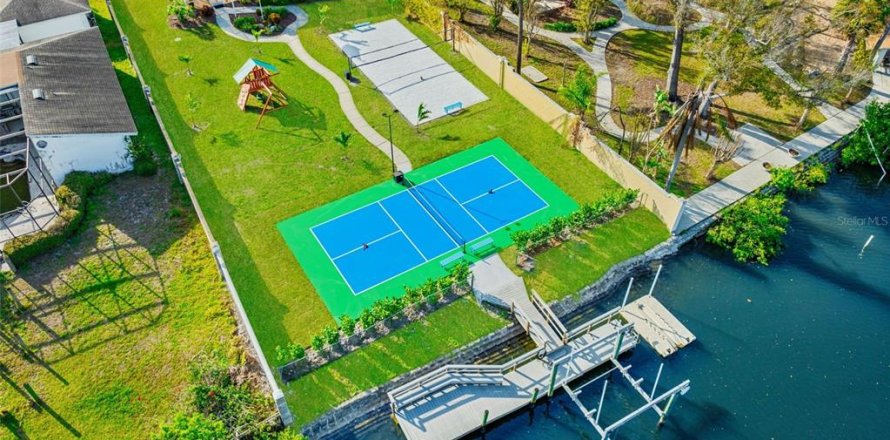 Casa en Tampa, Florida 5 dormitorios, 402.92 m2 № 2210783