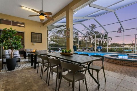 Casa en venta en Tampa, Florida, 5 dormitorios, 402.92 m2 № 2210783 - foto 16