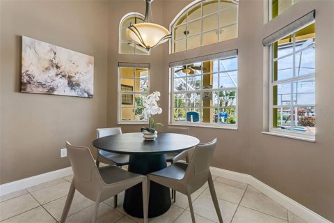 Casa en venta en Tampa, Florida, 5 dormitorios, 402.92 m2 № 2210783 - foto 28
