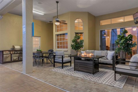 Casa en venta en Tampa, Florida, 5 dormitorios, 402.92 m2 № 2210783 - foto 12
