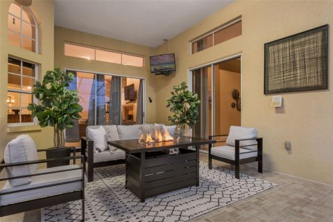 Casa en venta en Tampa, Florida, 5 dormitorios, 402.92 m2 № 2210783 - foto 10