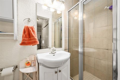 Copropriété à vendre à Gainesville, Floride: 2 chambres, 103.31 m2 № 1906558 - photo 12