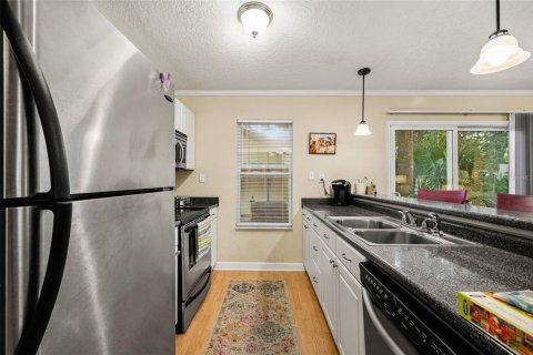 Copropriété à vendre à Gainesville, Floride: 2 chambres, 103.31 m2 № 1906558 - photo 8