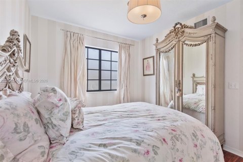 Condo in Palm Beach Gardens, Florida, 3 bedrooms № 2030951 - photo 14