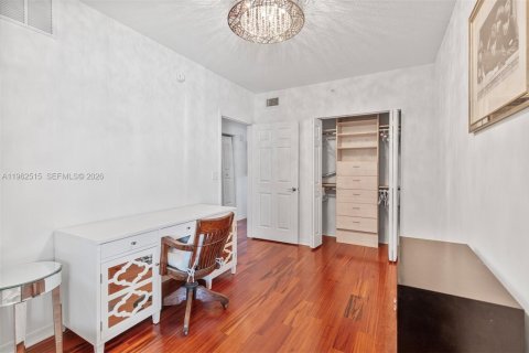 Condo in Palm Beach Gardens, Florida, 3 bedrooms № 2030951 - photo 17