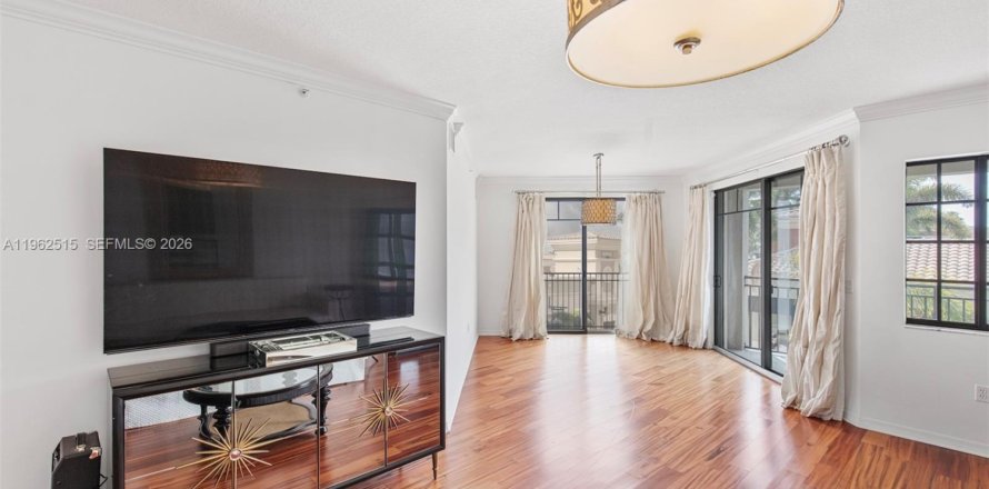 Condo in Palm Beach Gardens, Florida, 3 bedrooms № 2030951