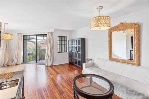 Condo in Palm Beach Gardens, Florida, 3 bedrooms № 2030951 - photo 3