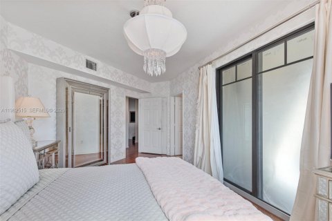 Condo in Palm Beach Gardens, Florida, 3 bedrooms № 2030951 - photo 6