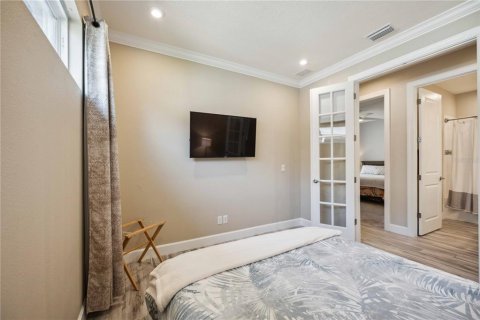 House in Sarasota, Florida 2 bedrooms, 156.26 sq.m. № 1761976 - photo 11