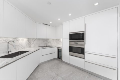 Condominio en venta en Miami Beach, Florida, 2 dormitorios, 105.91 m2 № 1854903 - foto 21